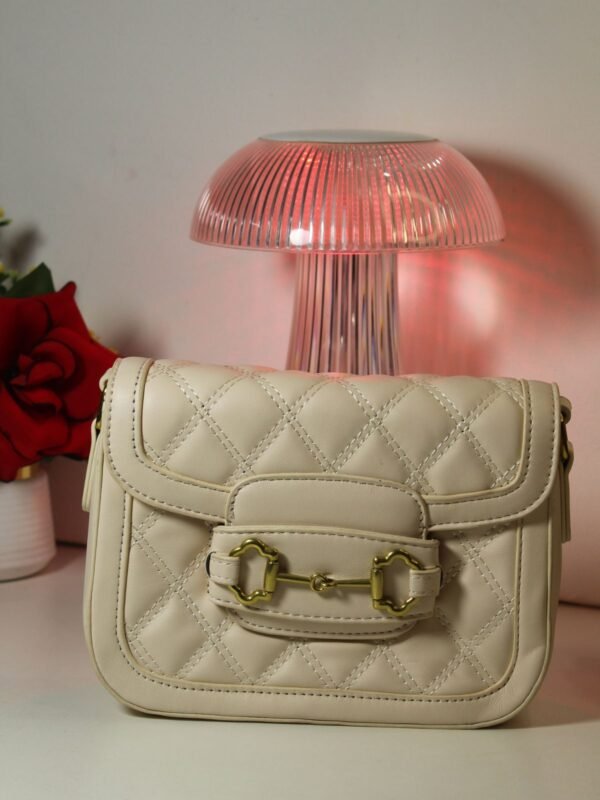 1 Women Shoulder Bag PU Fashionable Soft Wave Pattern Ladies Underarm Bag for Office Shopping Travel Free Size