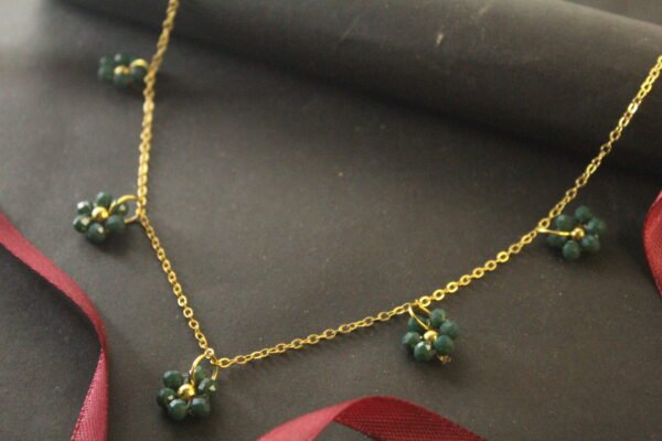 IMG_2504 Bottle Green Flower Charm Golden Chain MD-N2425
