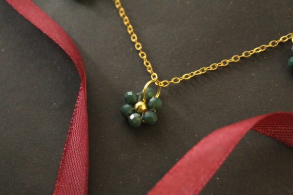 IMG_2505 Bottle Green Flower Charm Golden Chain MD-N2425