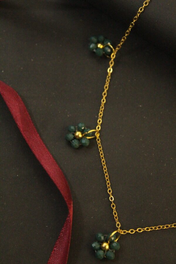 IMG_2507 Bottle Green Flower Charm Golden Chain MD-N2425