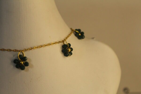 IMG_2513 Bottle Green Flower Charm Golden Chain MD-N2425
